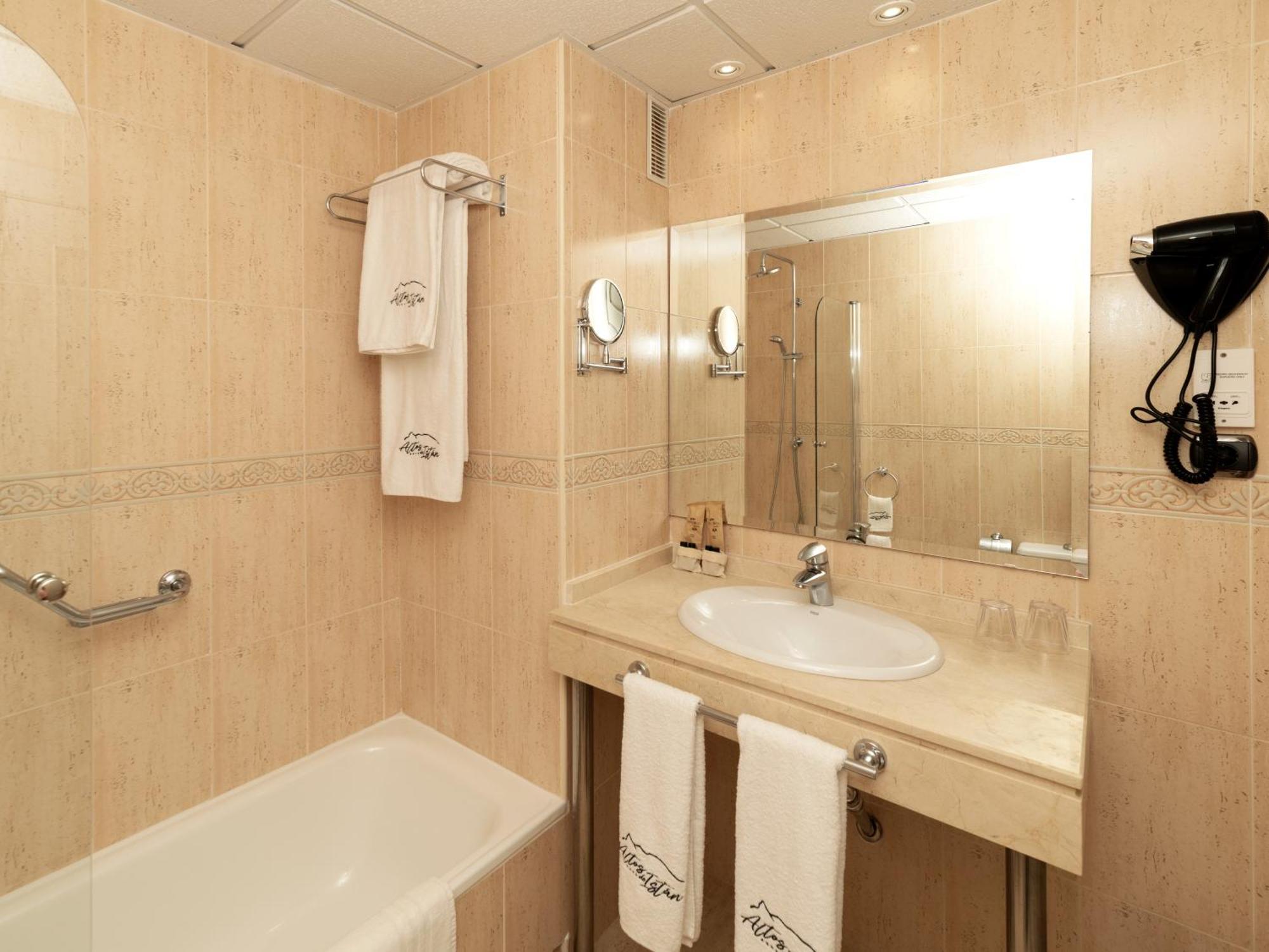 Hotel Altos De Istán Eksteriør billede